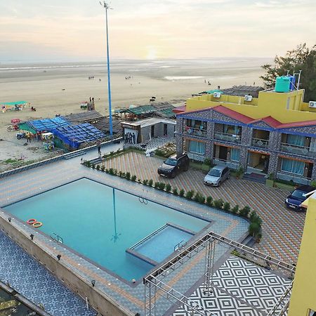 Goa Beach Resort On Beach Мандармани Экстерьер фото