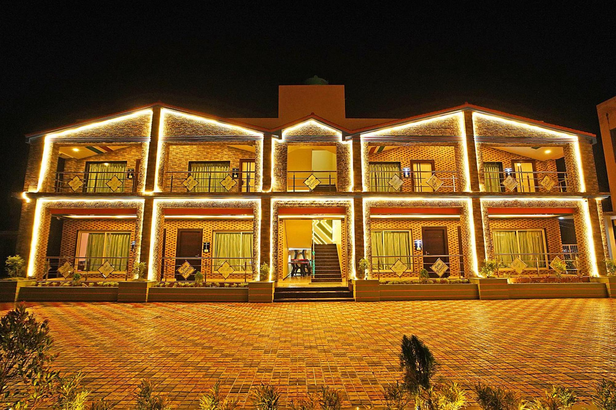 Goa Beach Resort On Beach Мандармани Экстерьер фото